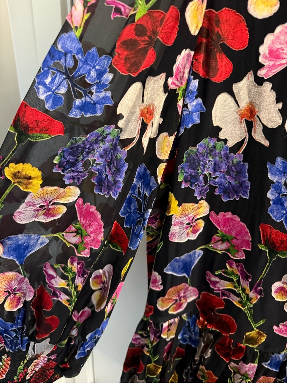 alice + olivia Black Floral Shirt Dress - Picture 4 of 8